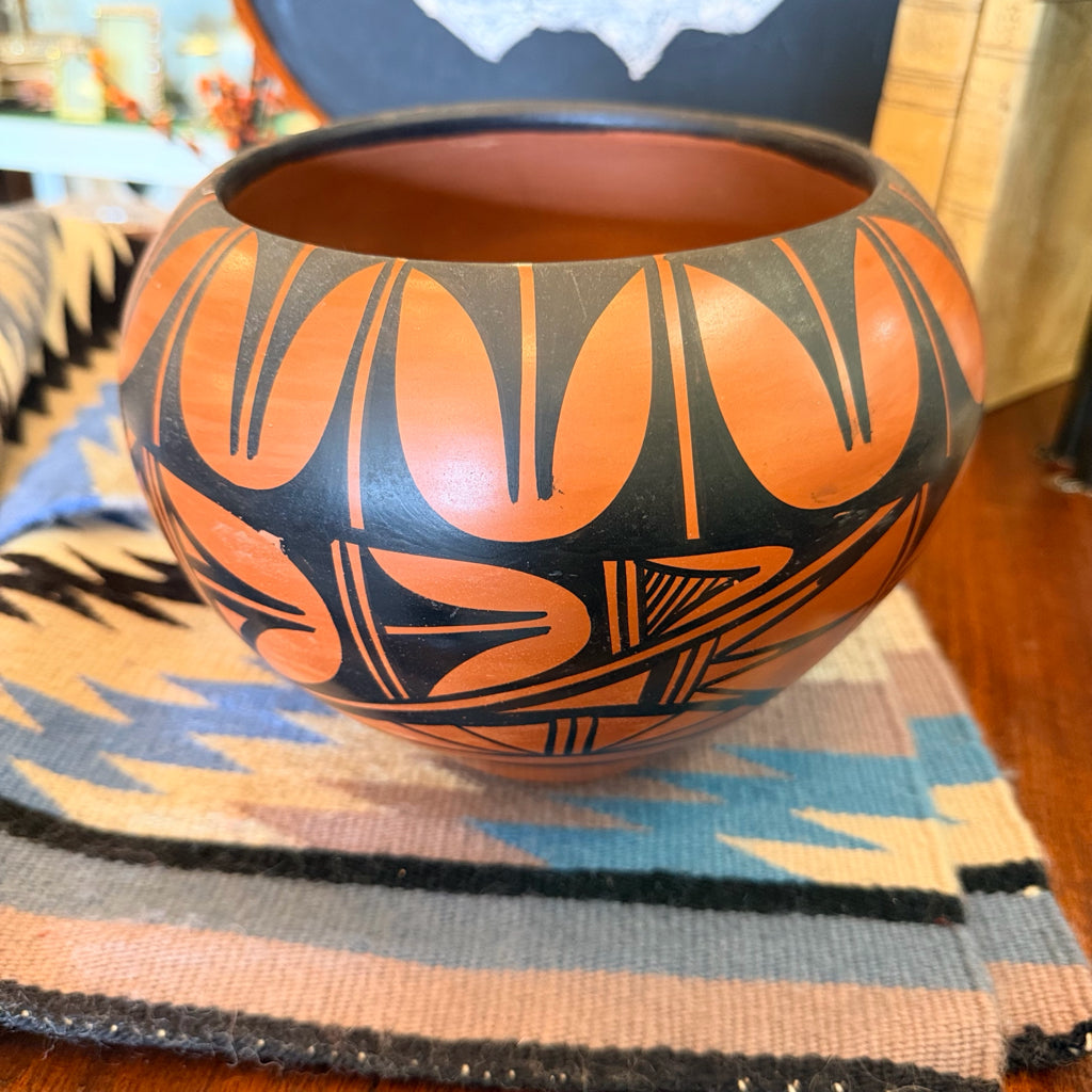 Donald Chinana Tribal Pottery