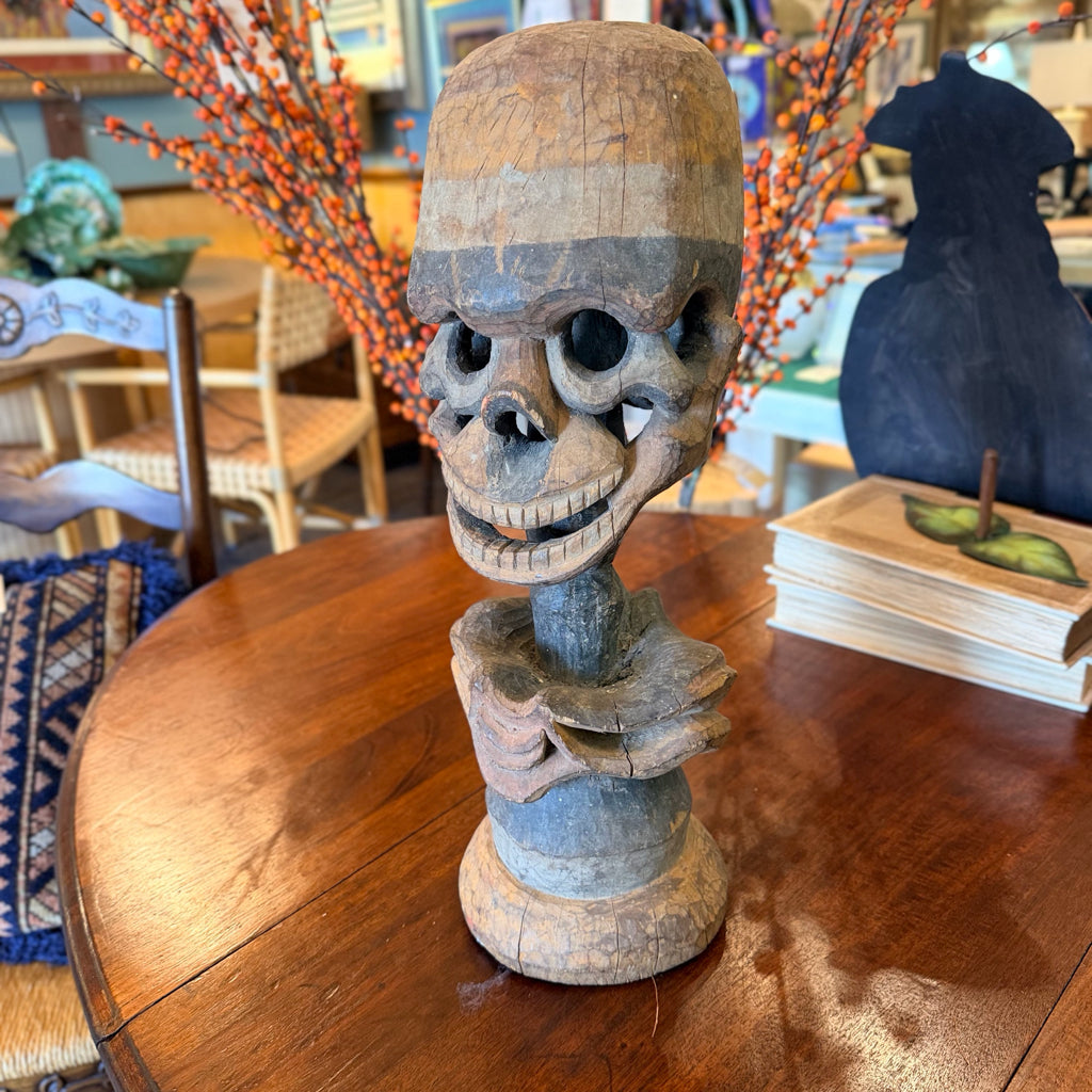 Wood Skkull Statue Vintage Papau New Guinea