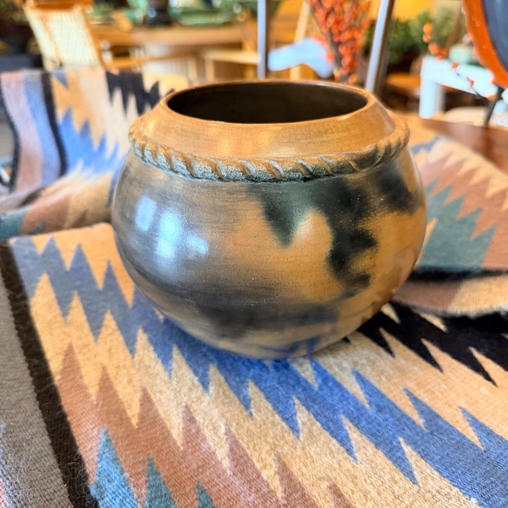 Navajo Pine Pitch Vase - Samuel Manymules