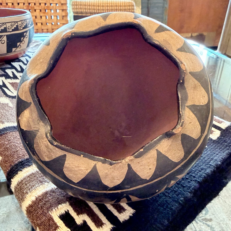 Pueblo Pottery Vintage Santa Domingo