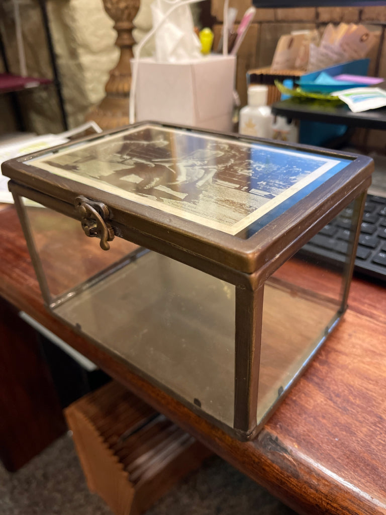 Decorative Glass Lidded Box